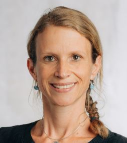 Anne Miller