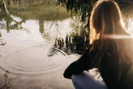 Teich im Achtsamkeitsgarten